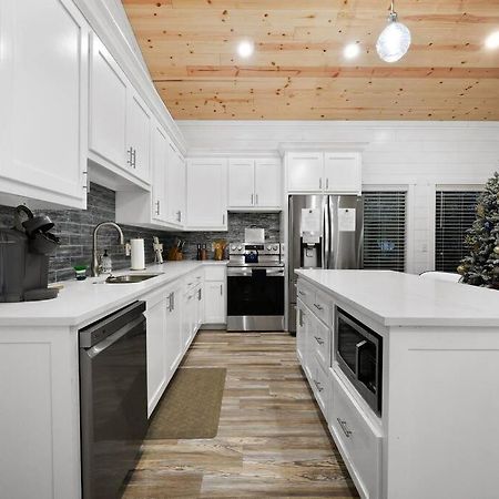 Diamond Cabin W/ Jet Shower & Secluded Back Deck! Broken Bow Exterior foto