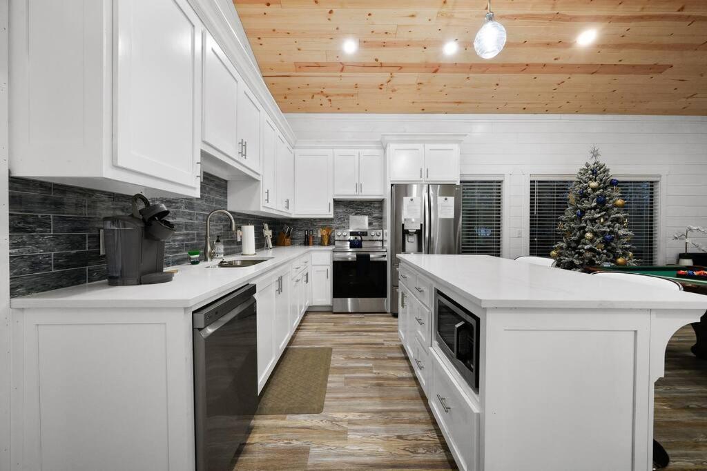Diamond Cabin W/ Jet Shower & Secluded Back Deck! Broken Bow Exterior foto