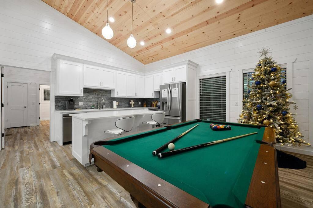 Diamond Cabin W/ Jet Shower & Secluded Back Deck! Broken Bow Exterior foto